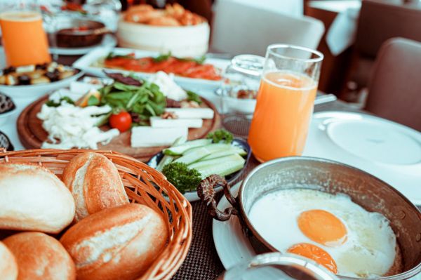Photo for: 10 Bottomless Brunches in London for the perfect buzz